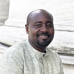 Headshot Emmanuel Kamanzi